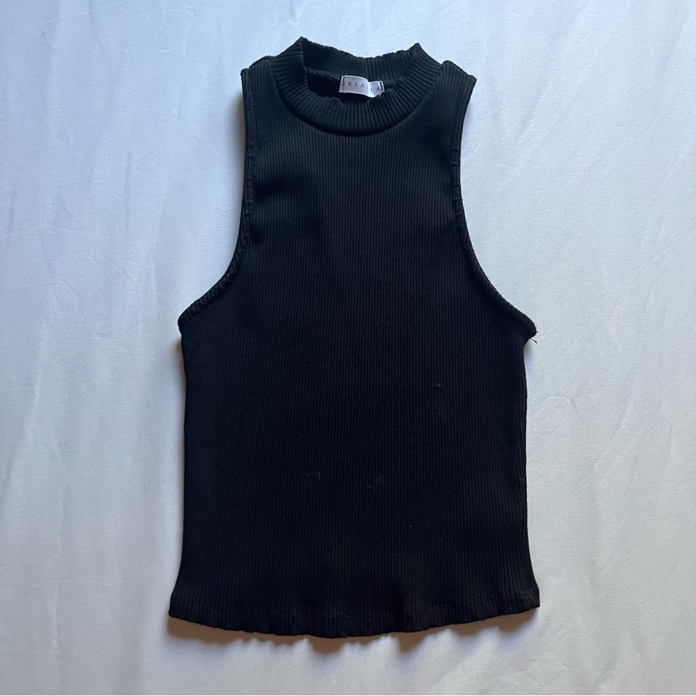BRIAVIA‎ black rib knit sleeveless cropped tank top